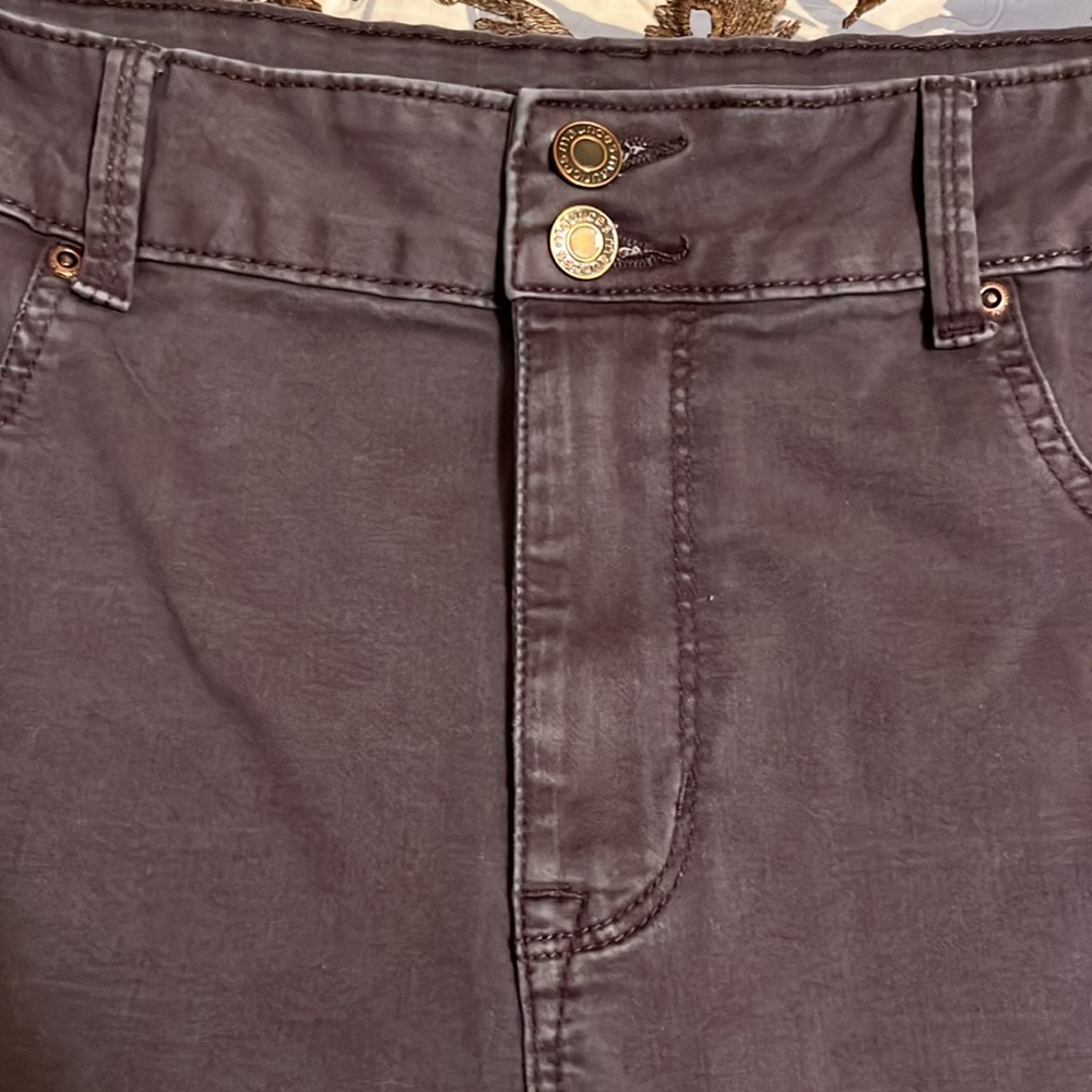 High Rise Jeans - Picture 3 of 4